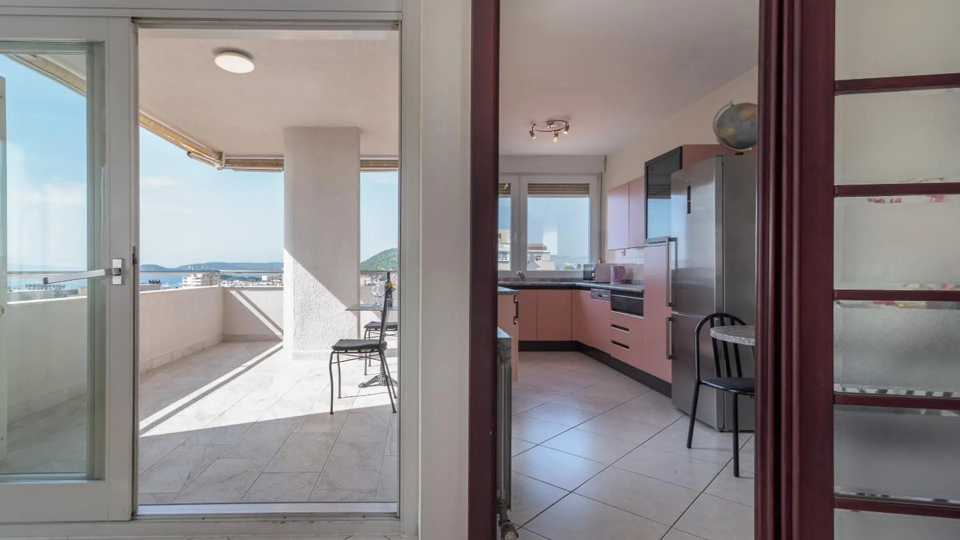 Luxury Apartment Overlooking The City Split